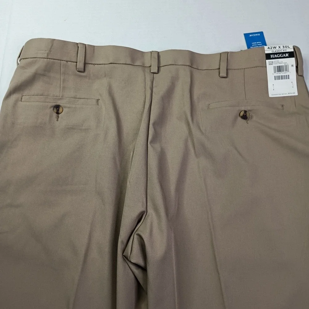 Haggar Cool Right Performance Flex Classic Fit Pants Men's Size 42x30 Khaki New